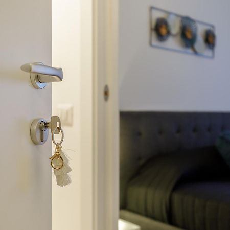 Pieno Centro Di Milano Per Gruppi, Famiglie E Viaggi Di Lavoro Apartment Exterior photo
